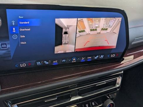 Certified 2024 Chevrolet Traverse RS image 20