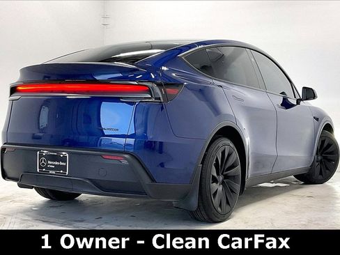Used 2026 Tesla Model Y AWD image 11
