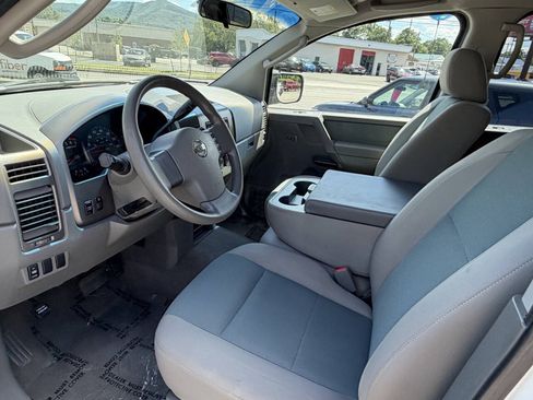 Used 2007 Nissan Titan XE AWD/4WD image 10