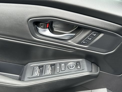Used 2025 Honda Accord Sport image 15