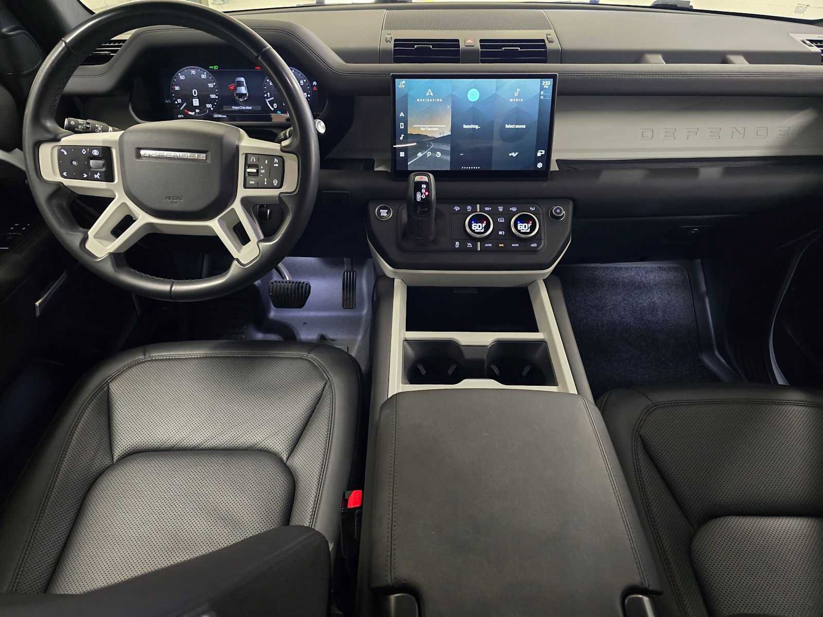 Used 2025 Land Rover Defender 110 S AWD/4WD image 18