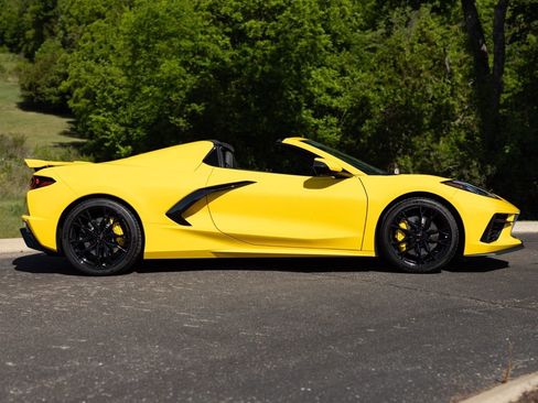 Used 2026 Chevrolet Corvette Stingray Premium Conv w/ Z51 Performance Package image 8