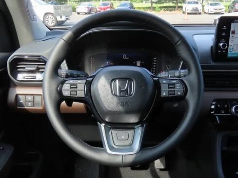 New 2025 Honda Pilot Elite image 19