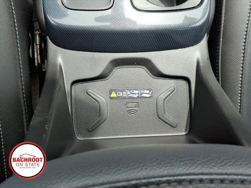Used 2019 Chevrolet Colorado Z71 AWD/4WD image 15