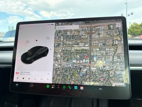 Used 2022 Tesla Model 3 Long Range AWD/4WD image 25