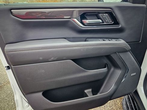 New 2026 GMC Yukon Elevation w/ LPO, Floor Liner Package image 9