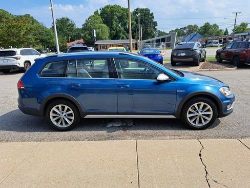 Used 2017 Volkswagen Golf Alltrack S AWD/4WD image 7