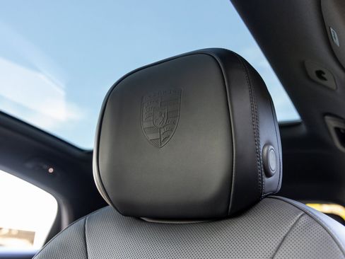 New 2026 Porsche Cayenne Coupe image 27