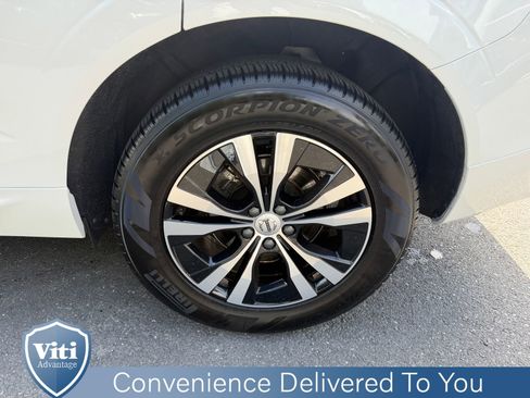 Certified 2024 Volvo XC60 B5 Core image 13