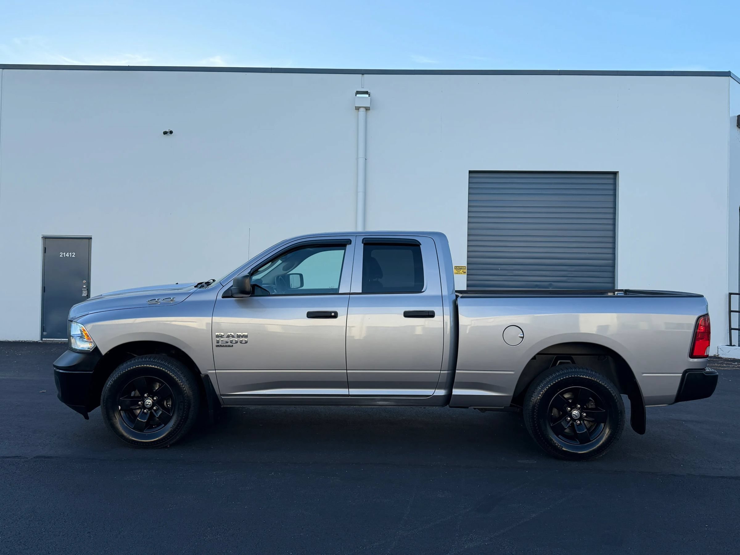 Used 2019 RAM 1500 ST AWD/4WD image 2