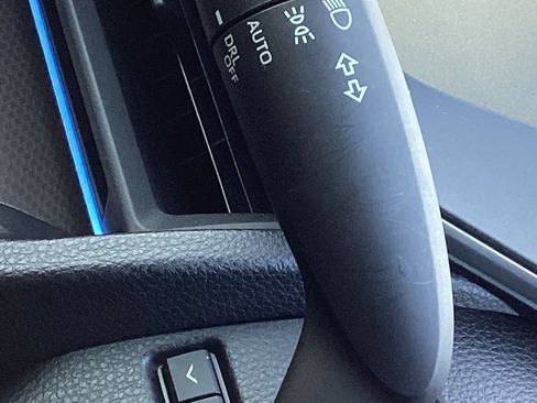 Used 2024 Toyota Prius XLE AWD/4WD image 31
