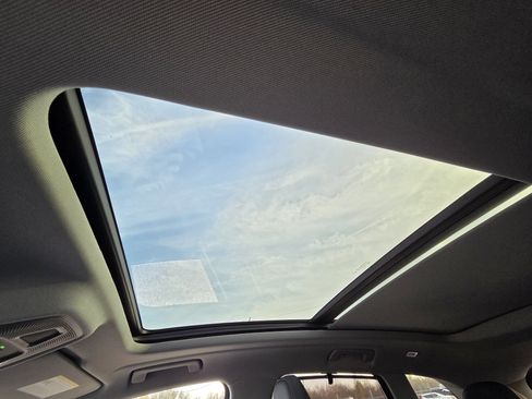 Used 2025 Audi Q5 Premium Plus w/ Premium Plus image 14