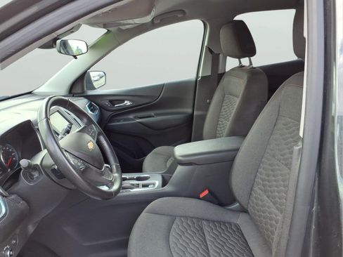 Used 2020 Chevrolet Equinox LT w/ Driver Convenience Package FWD image 11