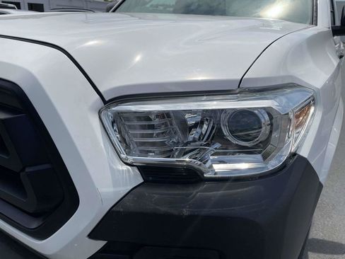 Used 2022 Toyota Tacoma SR RWD image 9