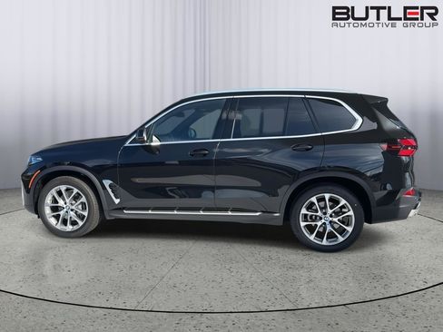 Used 2025 BMW X5 xDrive40i w/ Premium Package image 3