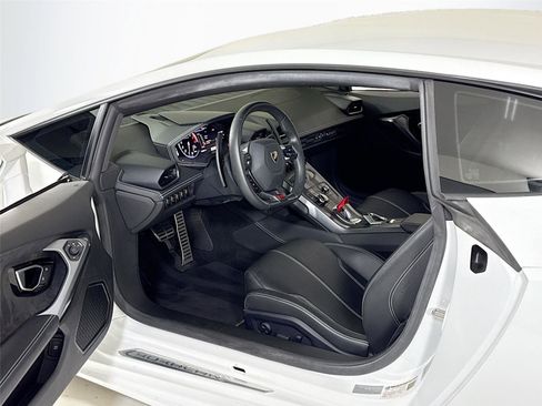 Used 2018 Lamborghini Huracan LP 580-2 image 12