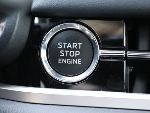 New 2026 Mitsubishi Outlander SE image 29