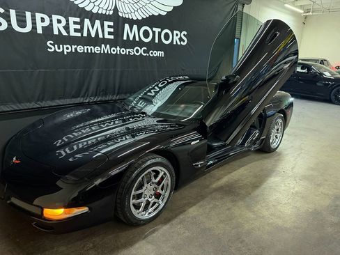 Used 2002 Chevrolet Corvette Z06 w/ Memory Pkg image 10