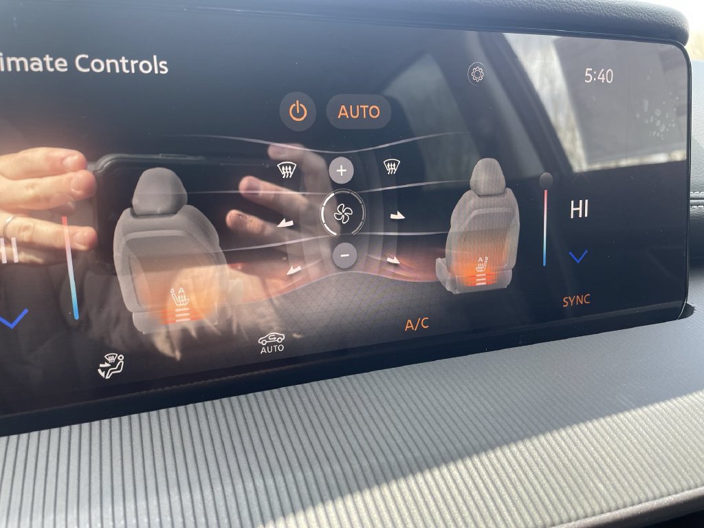 Certified 2025 Nissan Murano SV AWD/4WD image 32