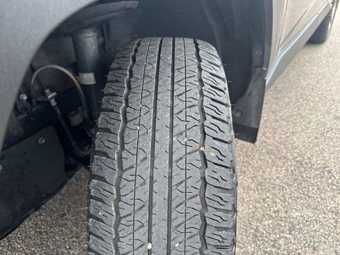 Used 2024 Toyota RAV4 AWD Hybrid image 41