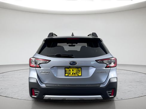 Used 2022 Subaru Outback Limited AWD/4WD image 6