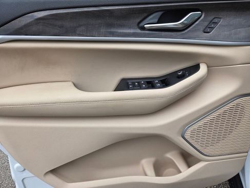 New 2026 Jeep Grand Cherokee Limited RWD image 14