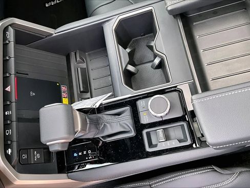 New 2026 Toyota Tundra Limited AWD/4WD image 7