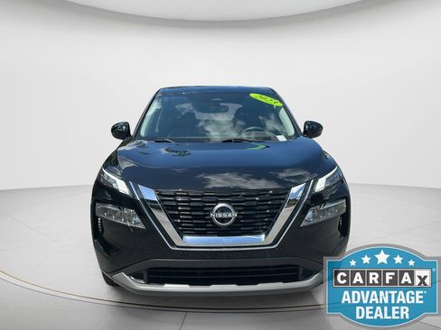 Used 2023 Nissan Rogue SV FWD image 2