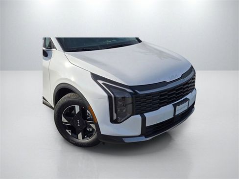 New 2026 Kia Sportage LX image 3