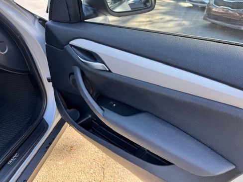 Used 2015 BMW X1 sDrive28i image 14