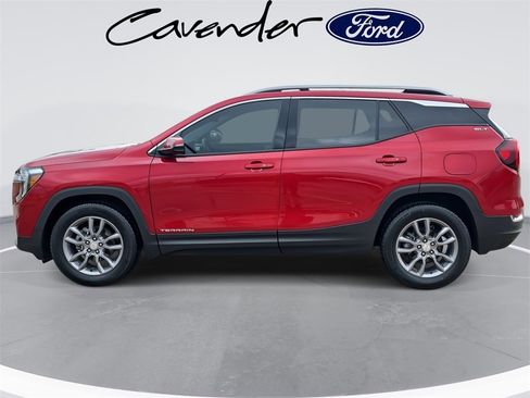 Used 2023 GMC Terrain SLT image 8