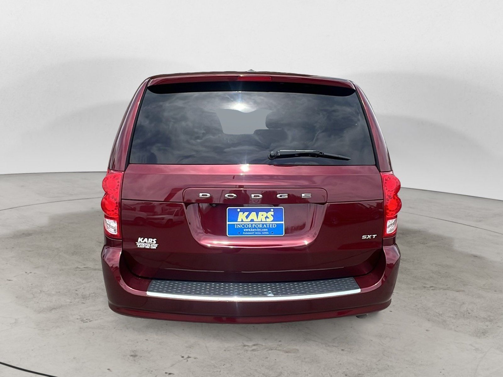 Used 2017 Dodge Grand Caravan SXT FWD image 5