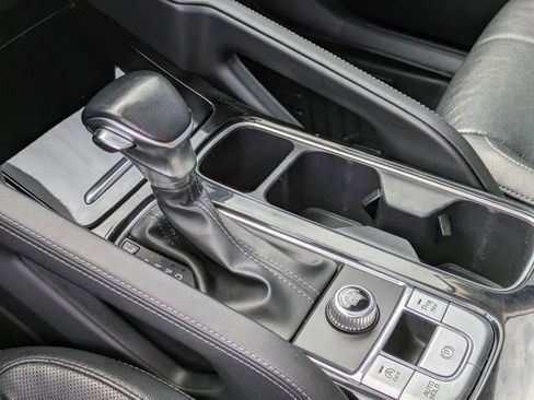 Used 2022 Kia Telluride EX w/ EX Premium Package image 24