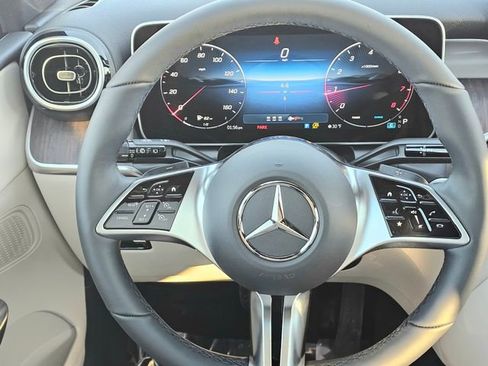 New 2026 Mercedes-Benz GLC 300 4MATIC image 30