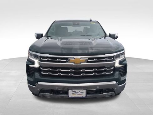 Used 2025 Chevrolet Silverado 1500 LTZ w/ Max Trailering Package AWD/4WD image 10