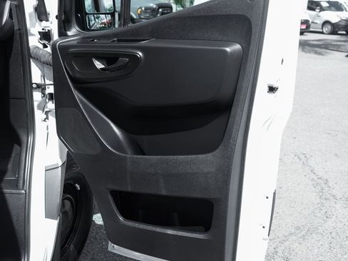 Used 2024 Mercedes-Benz Sprinter 2500 image 37