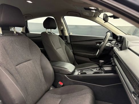 Used 2023 Honda Accord LX image 19