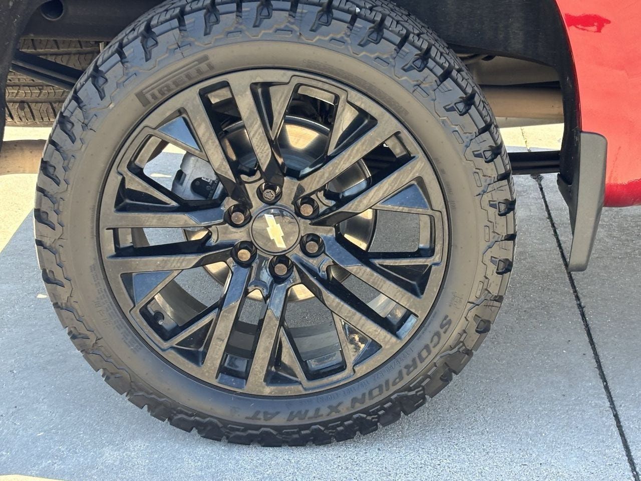 Used 2021 Chevrolet Silverado 1500 LT w/ Bed Protection Package AWD/4WD image 7