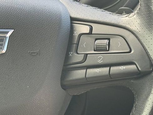 Used 2019 Cadillac XT4 Sport image 17