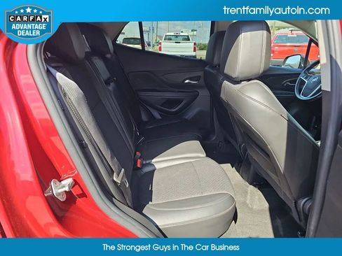 Used 2022 Buick Encore Preferred image 36