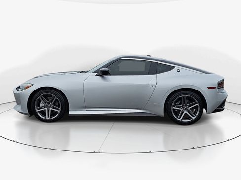 Used 2024 Nissan Z Sport w/ Floor Mat Package image 6