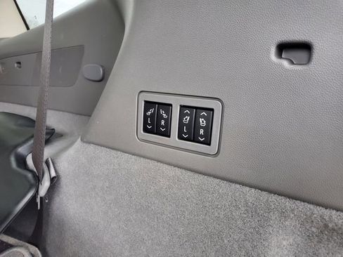 Certified 2024 Cadillac XT6 Premium Luxury image 13