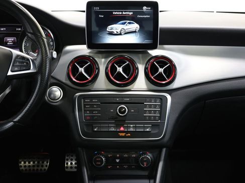 Used 2015 Mercedes-Benz CLA 250 4MATIC image 19