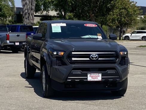 Certified 2026 Toyota Tacoma SR5 image 44