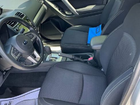 Used 2018 Subaru Forester 2.5i Premium AWD/4WD image 10