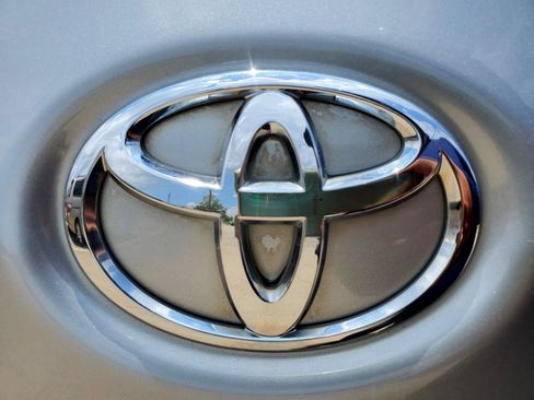 Used 2015 Toyota Sienna XLE FWD image 13