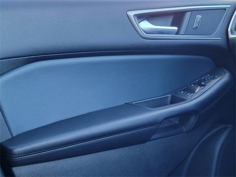 Certified 2023 Ford Edge SEL w/ Sport Appearance Package image 37