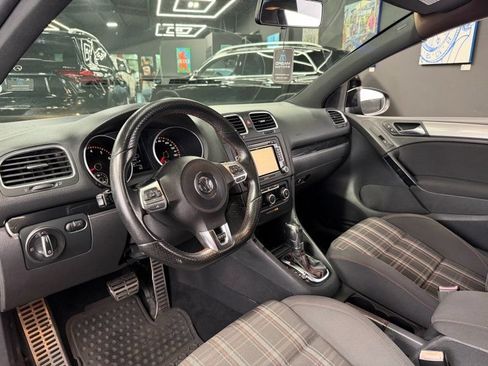 Used 2012 Volkswagen GTI 4-Door FWD image 8