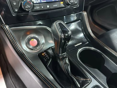 Used 2019 Nissan Maxima SR w/ Premium Package image 23