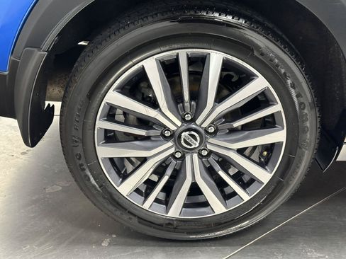 Used 2021 Nissan Kicks SV FWD image 16